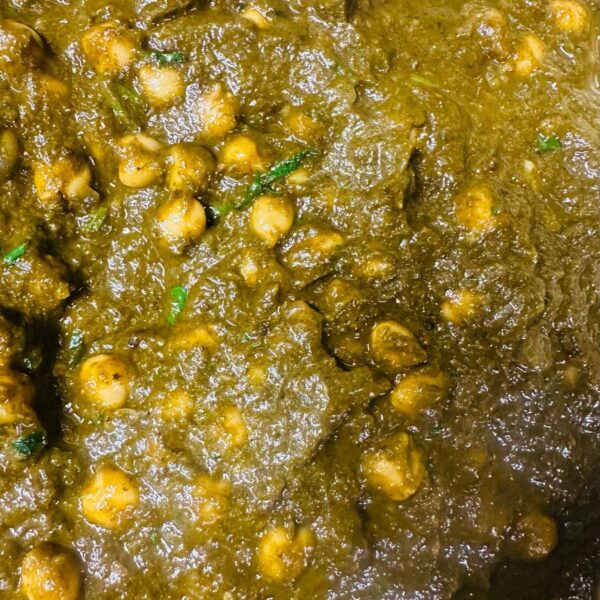 Saag Channa