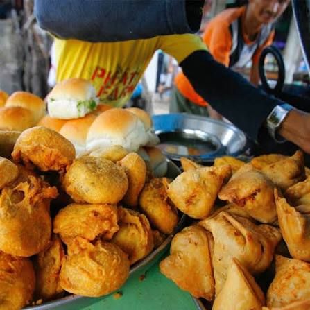 Samosa Or Aloo Vada (3)
