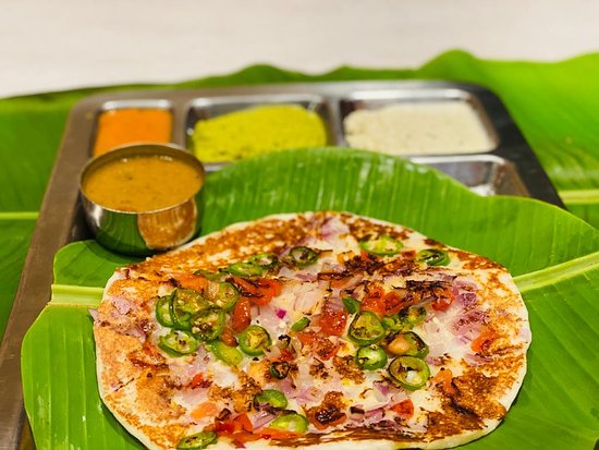 Onion-Tomato-Chili Utthappam