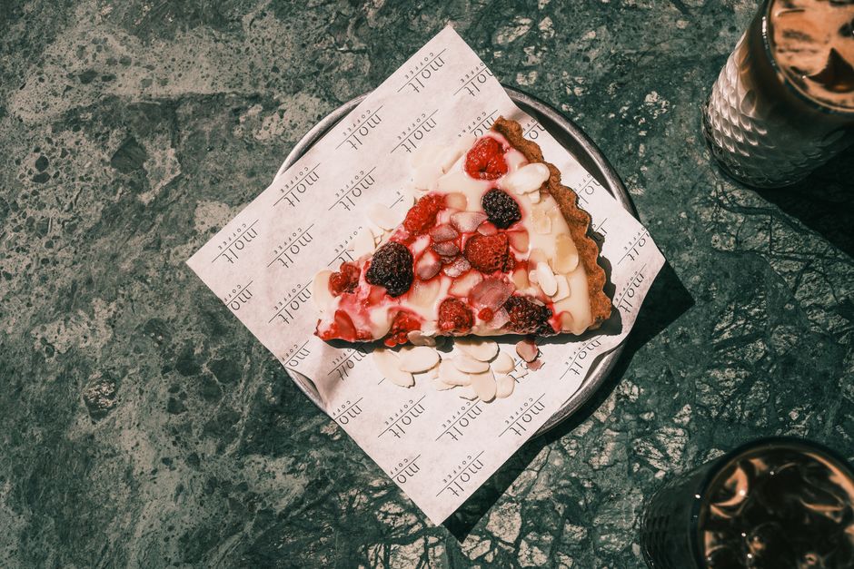 Almond Pizza