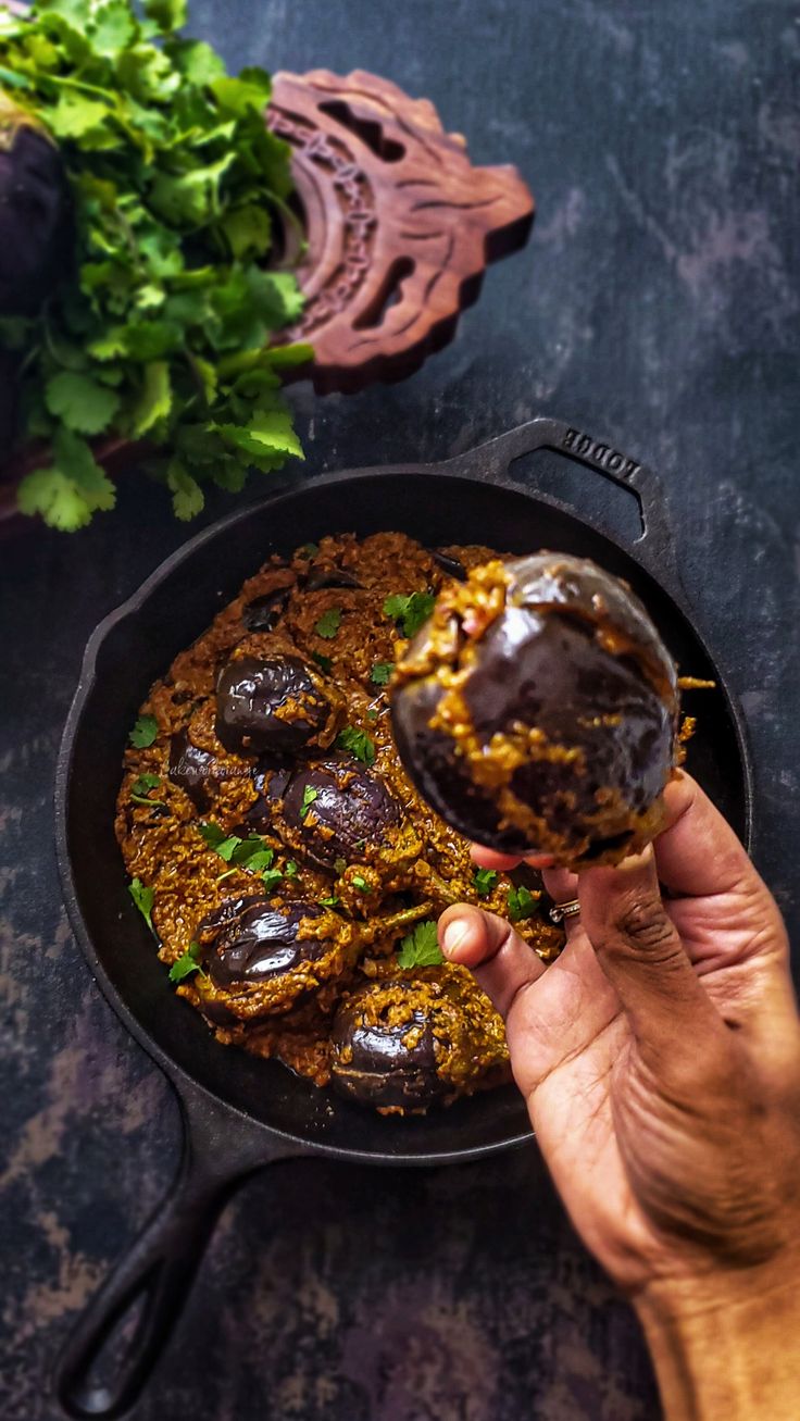Gutti vankaya curry